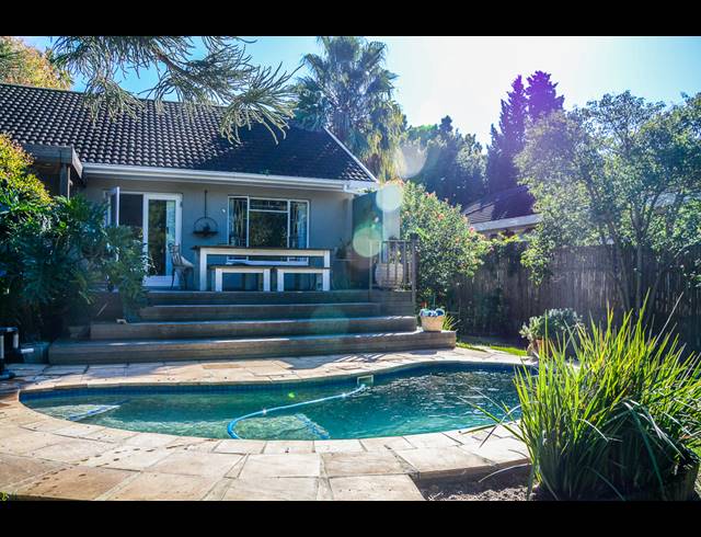 3 BEDROOM FREESTANDING TO LET IN HELDERVUE